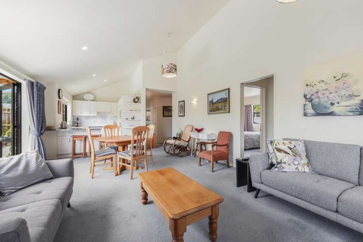 5 Highgrove Way The Wood_7