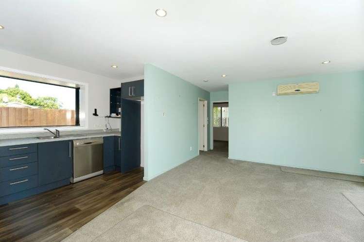 7 Woodham Courts Linwood_3