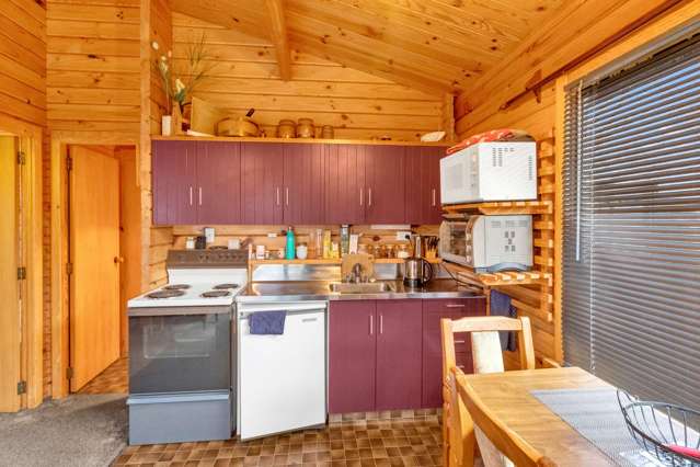 39 Newburn Street Waikaia_3