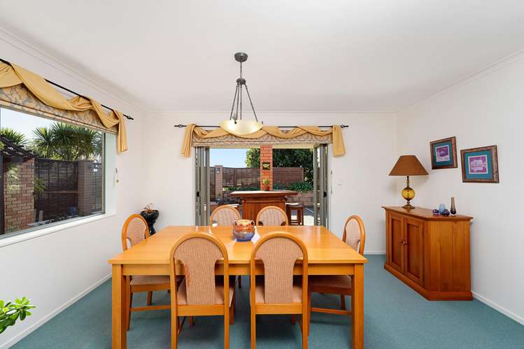 2 Burgundy Park Avenue Henderson_12