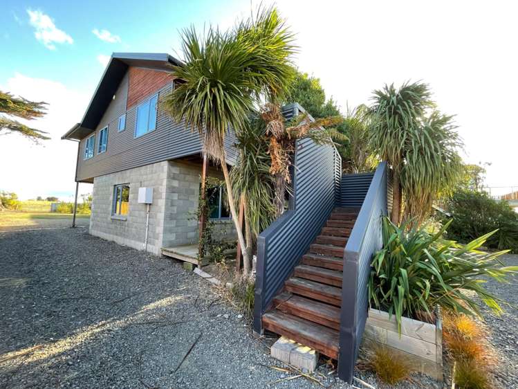  1921 Parewanui Road Tangimoana_9