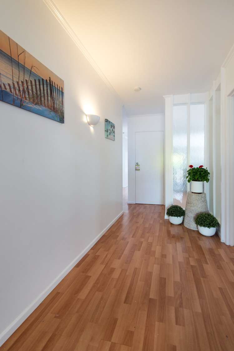 87 Gossamer Drive Pakuranga Heights_22