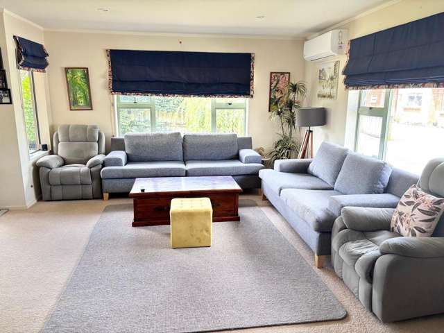 House with Greenery, Conservatory, Close to school