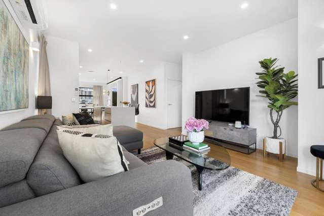8 Whakaora Lane Flat Bush_4
