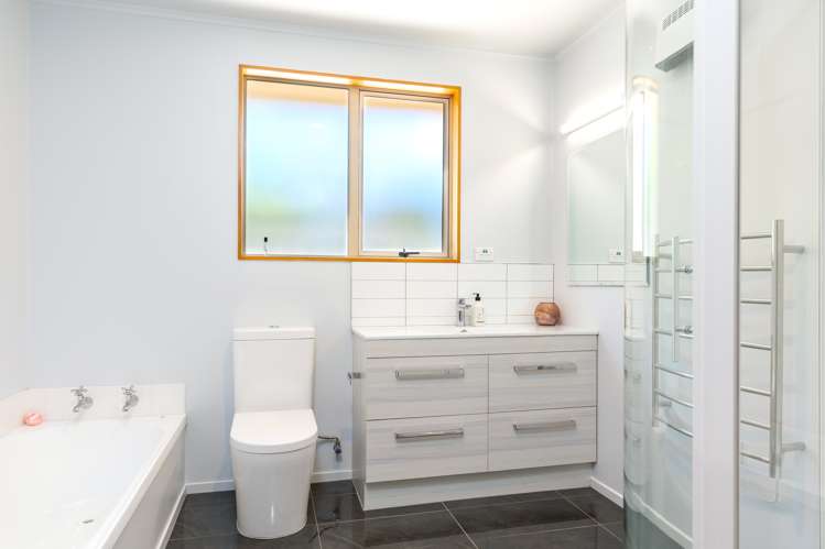 37a Karina Crescent Redwoodtown_11