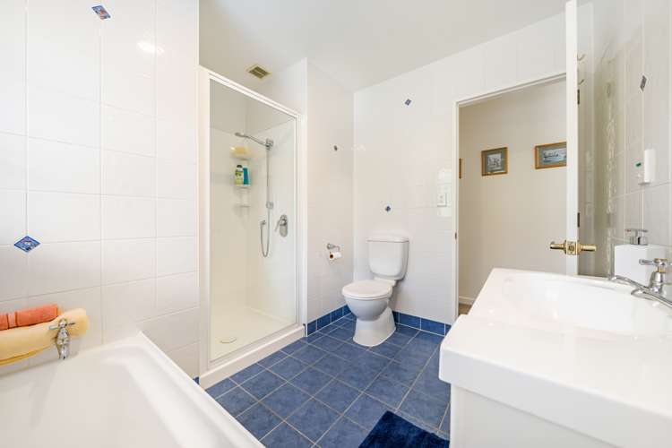 24 Mccarthy Grove Clouston Park_19