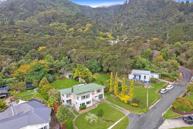 Breathtaking Views Inspiring Living Prime Location
