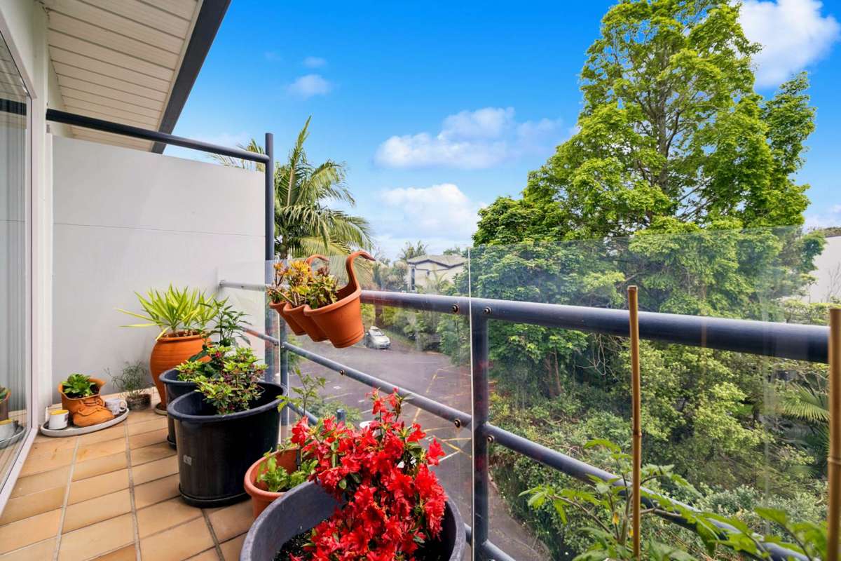 11/6 Sarsfield Street_4