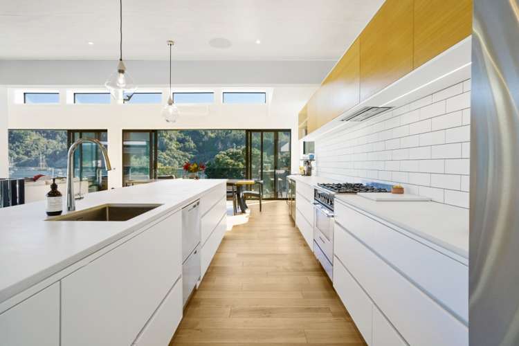 103 Beach Road Whangamata_11