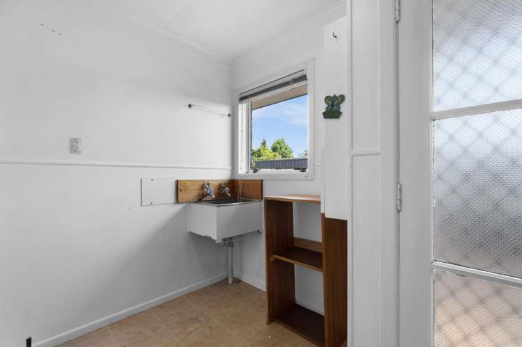 10 Garden Heights Avenue Glenview_11