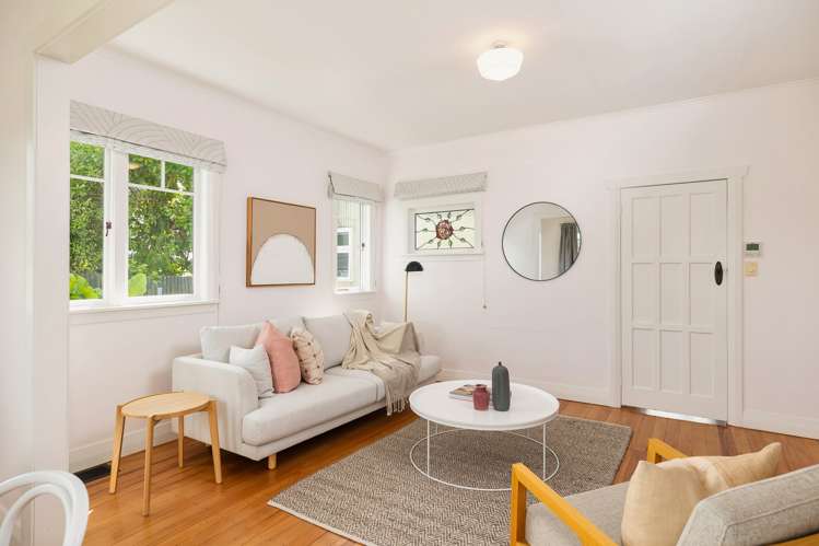 25 Tui Street Point Chevalier_39