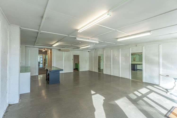 222 Main Highway Otaki_10