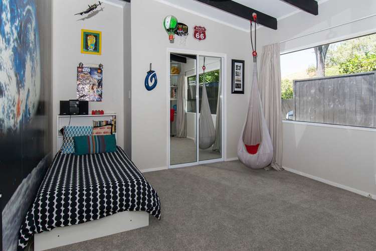 68a Beach Road Mellons Bay_17