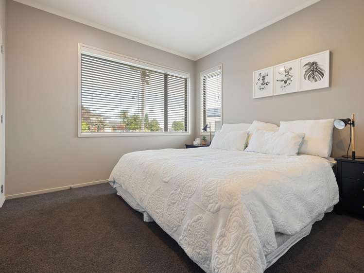 9 The Esplanade Huntington_16