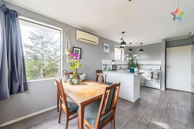 10 Whitechapel Grove Stokes Valley_4