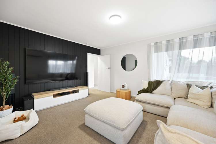 6 Barrie Crescent Silverdale_1