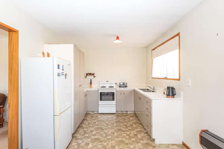 2/61 Caledonian Road Saint Albans_5