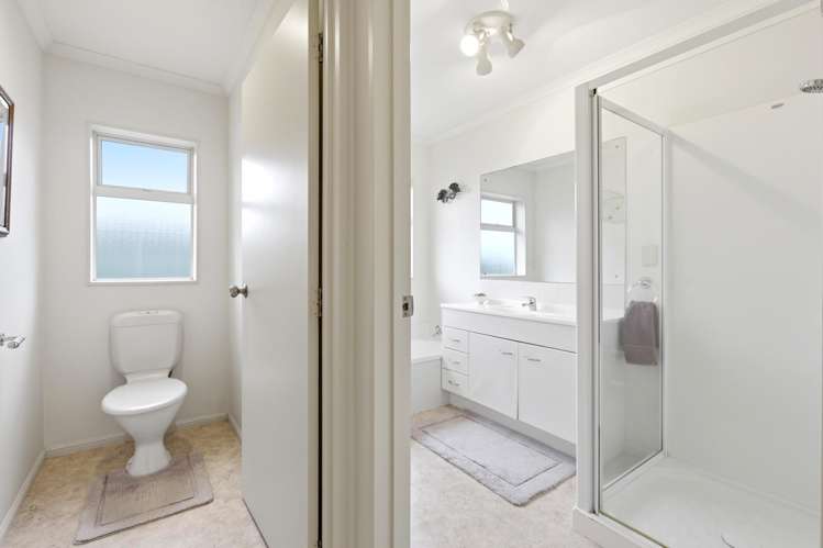 14 Chesterfield Way Orewa_19