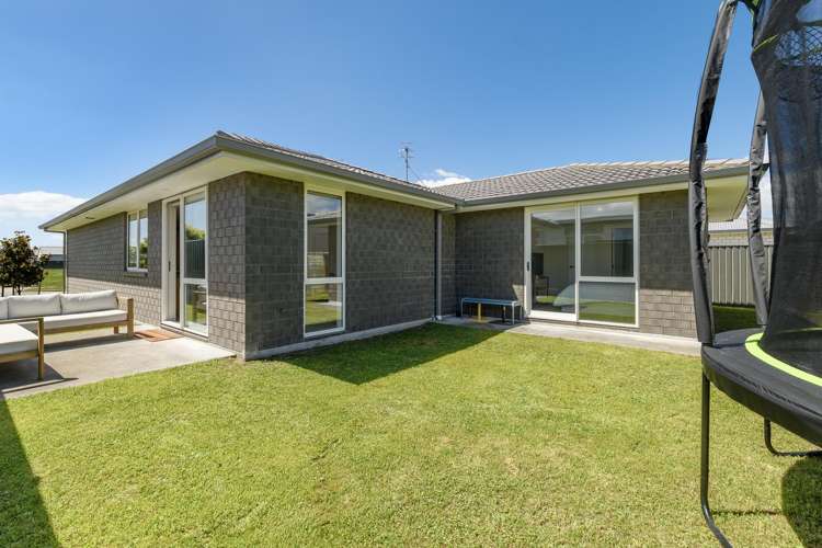 22 Tabraham Crescent Pyes Pa_13