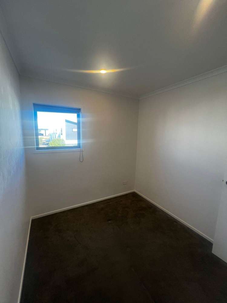 23 Green Bamboo Road Hobsonville_12