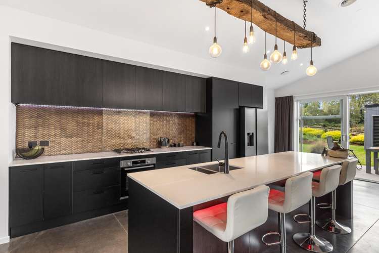 13 Tari Road Pukeatua_7