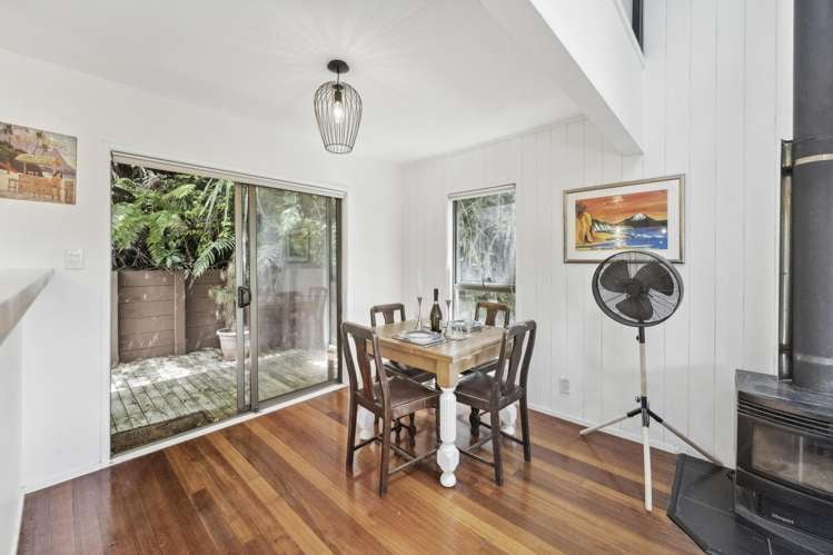 207 Shaw Road Titirangi_8