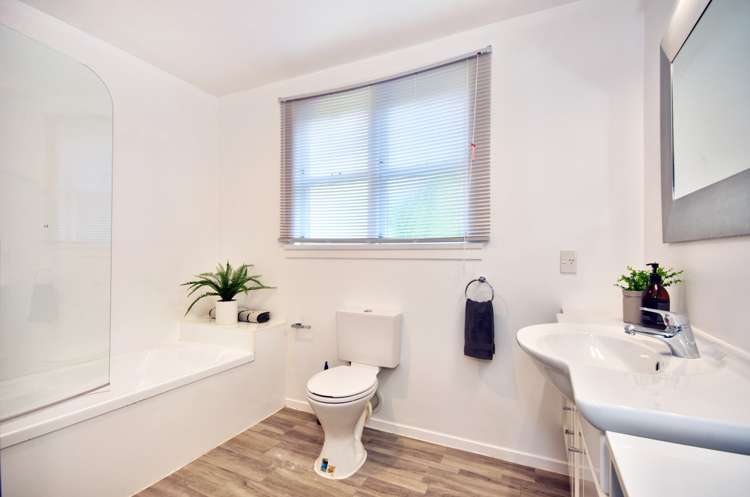 166 Fernhill Road Fernhill/Sunshine Bay_13