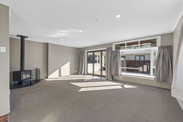 15 York Crescent Westown_4