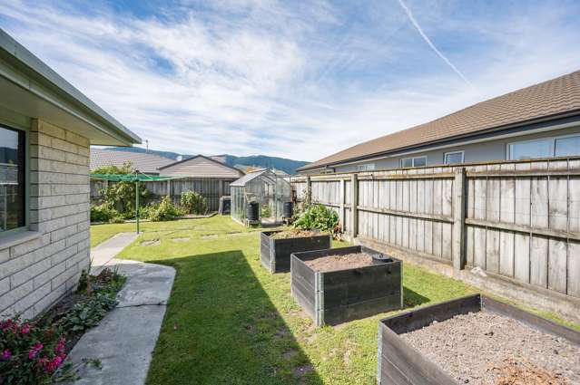 74 Aldinga Avenue Stoke_2