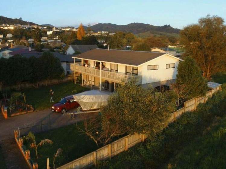 119 Lowe Avenue Thames_29