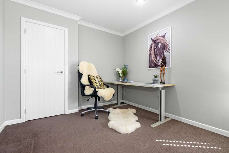 54 Somerton Drive Huntington_16