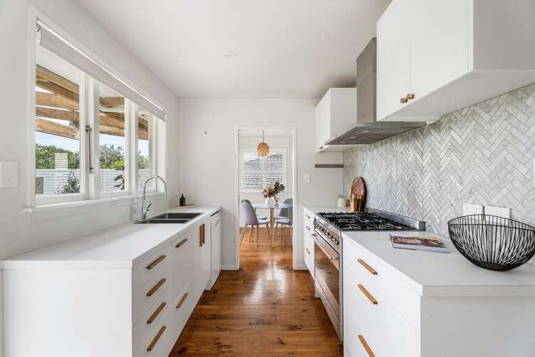 12 Nutsey Avenue Northcote_9