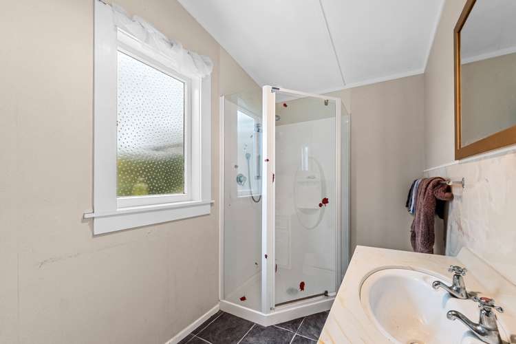 95 Oxford Road Okato_8