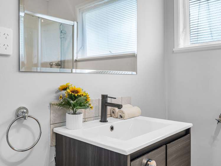 1/60 Grove Road Papakura_13