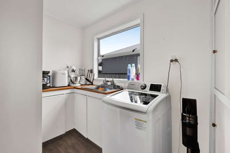 8 George Street Hawera_13