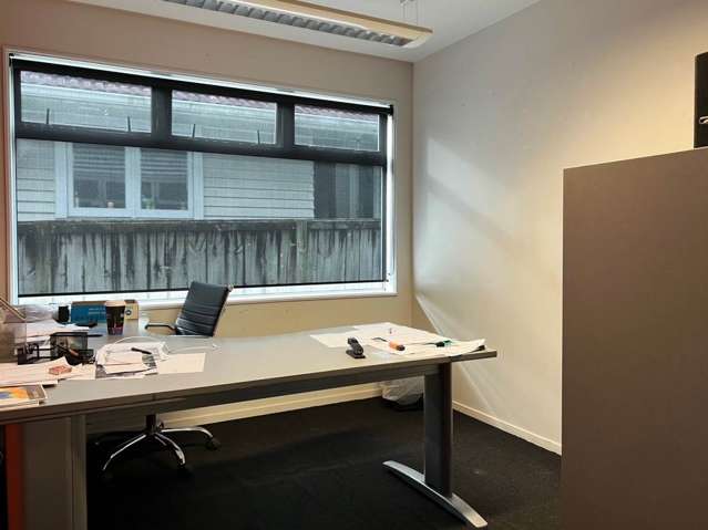 118 Lincoln Road Henderson_4