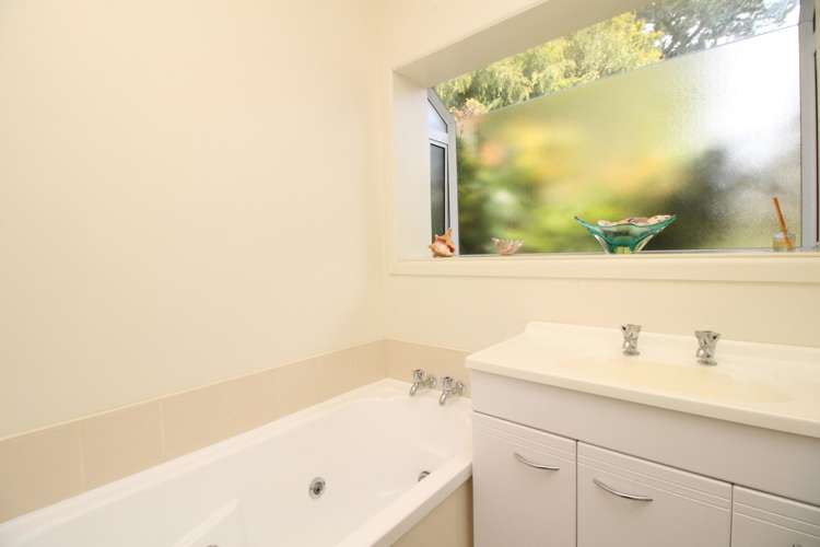 10 Mason Street New Lynn_19