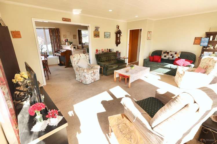 69 Main North Road Geraldine_16