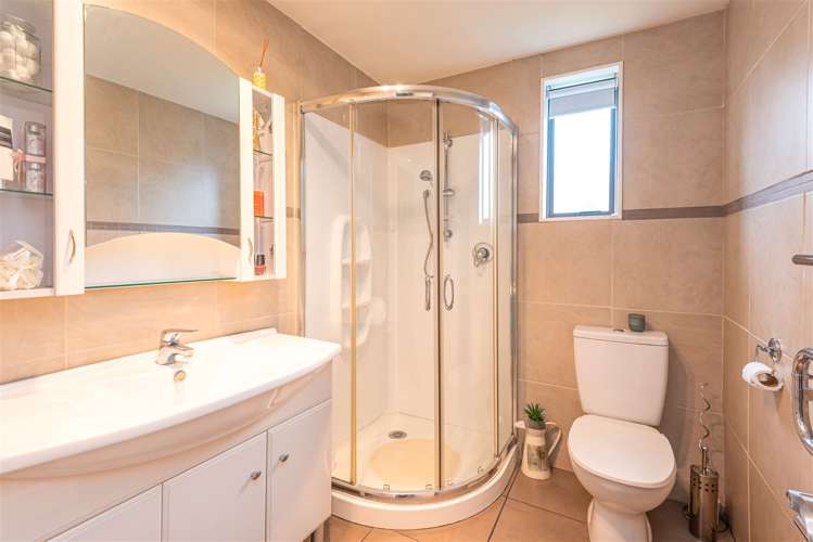 1/25 Celia Street Redcliffs_14