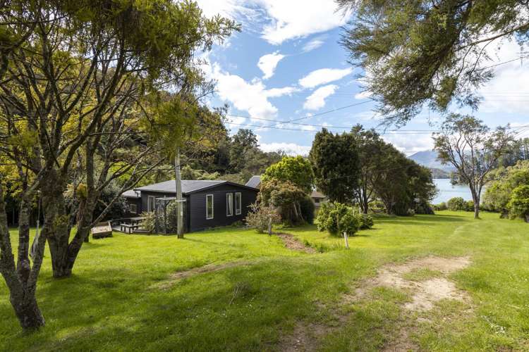 1 West Bay, Lochmara Bay Marlborough Sounds_51