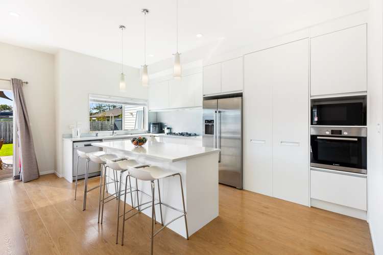 16 Larmer Drive Kumeu_14