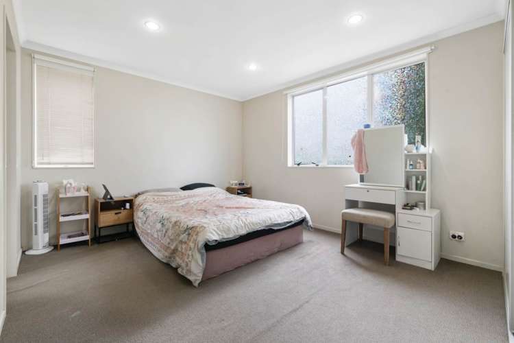 2 Bruce Pulman Drive Takanini_11