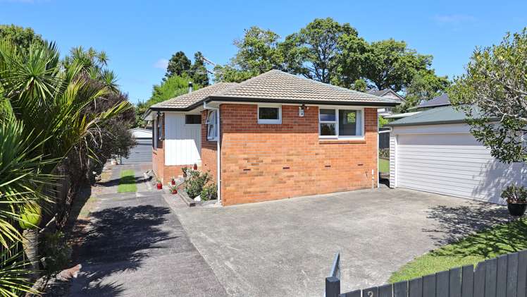 3 Tracey Terrace Te Atatu South_2
