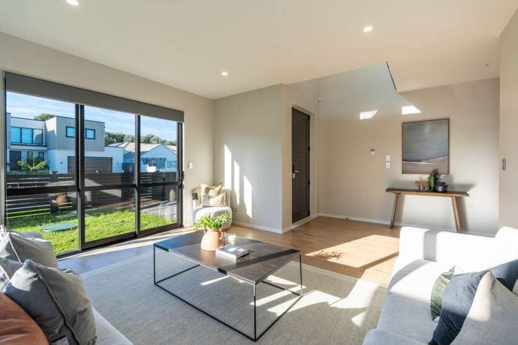 20 Headsail Drive Long Bay_11