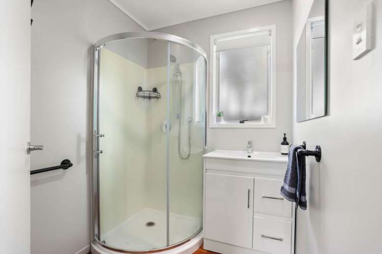 5 Karo Place Glendene_16