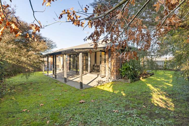 6 Galea Grove Kelvin Grove_27