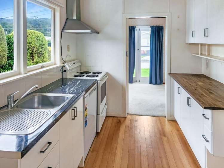 30 Karamu Crescent Wainuiomata_1