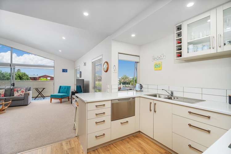 57/18 Eyre Street Whitianga_7