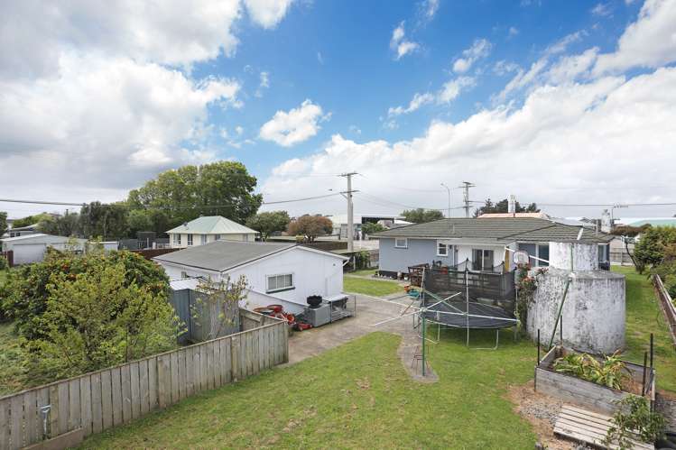 81 Bridge Street Bulls_15