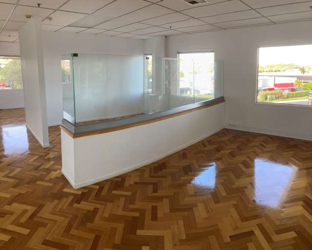 Bite sized first floor office with car parking